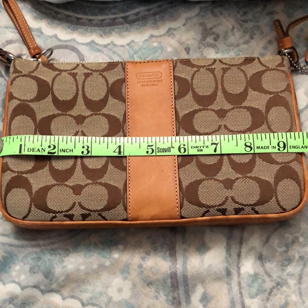 Coach cross-body bag. EUC! - Picture 6 of 7